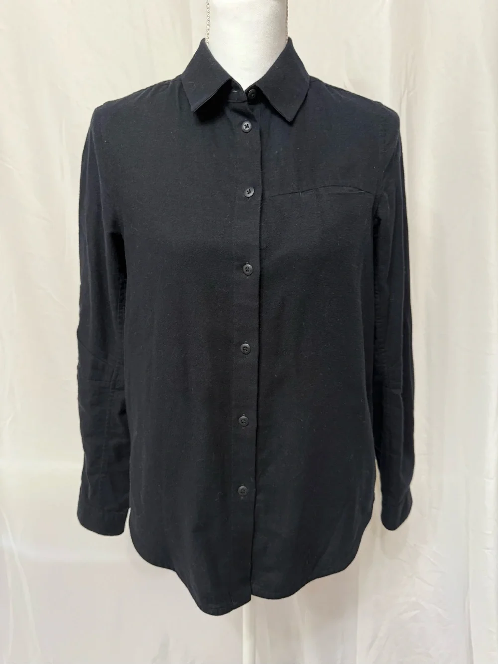 Lululemon Black Button-Up Shirt - Picture 4 of 7